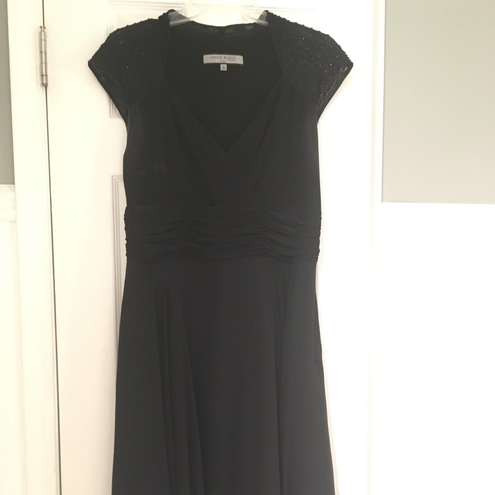 Black Anne Klein cocktail dress